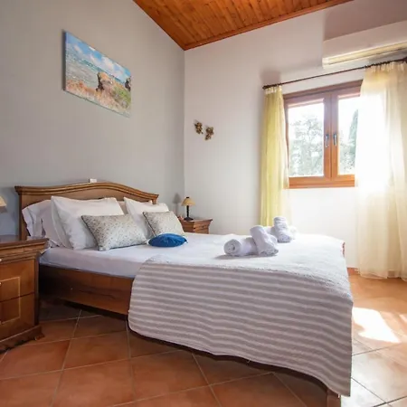 Apartment Stone Edge Homestead Agios Leon