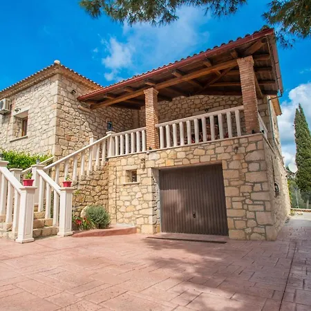 Stone Edge Homestead *